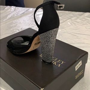 Badgley Mischka sandals